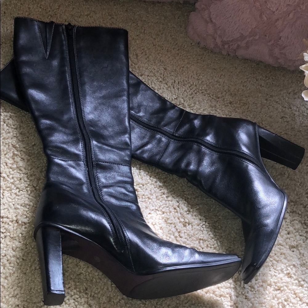 SALE 🍾 Karen Scott black tall leather boots
